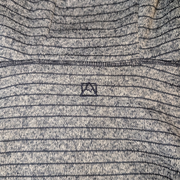 Avalanche Women's Hooded Pullover - Picture 7 of 7